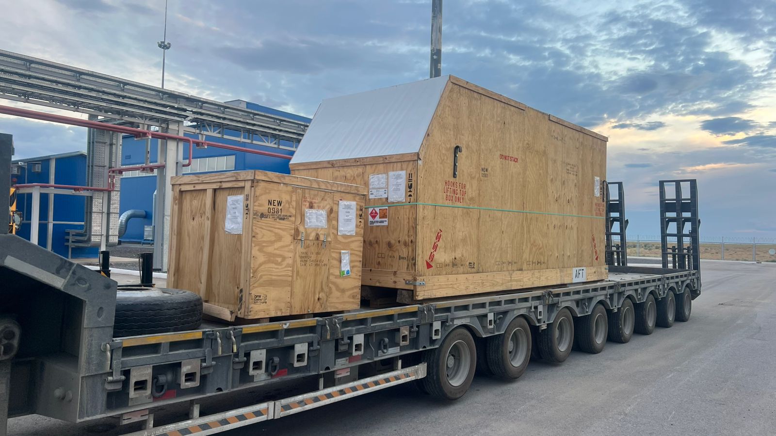 Outsize project cargo on specialist road trailer